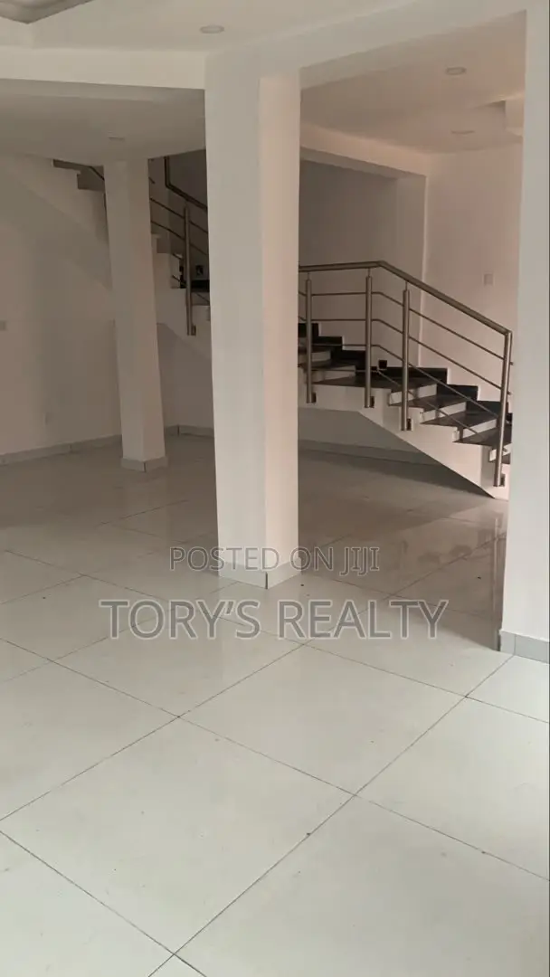5bdrm Duplex in Lekki Phase 1 for rent in Lekki Phase 1