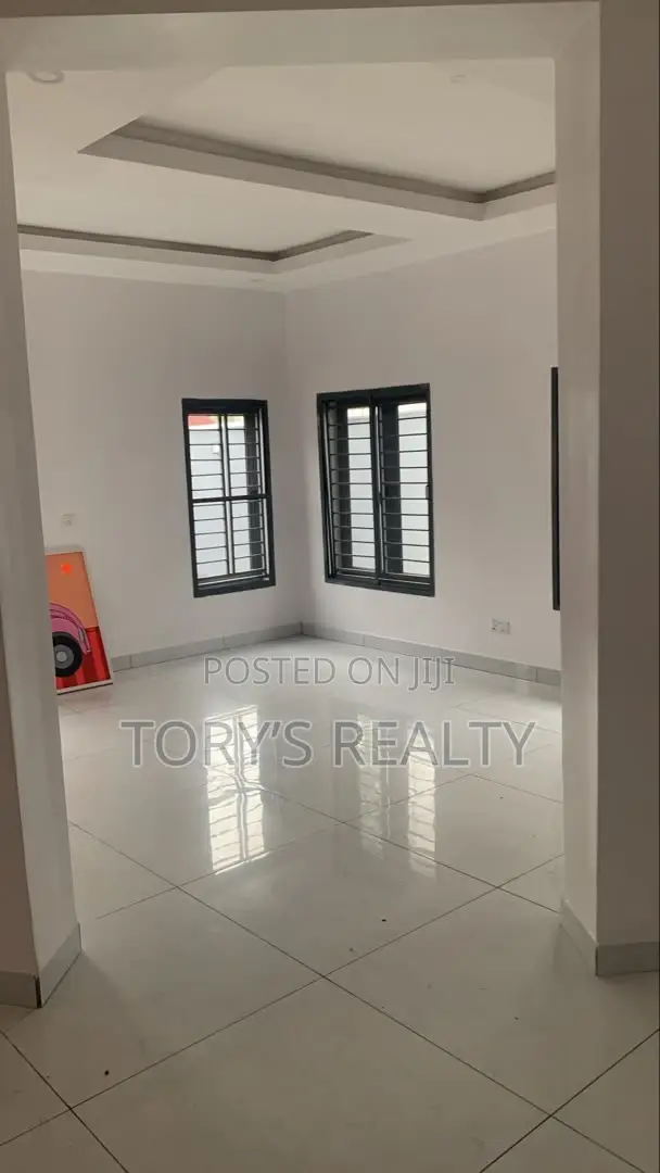 5bdrm Duplex in Lekki Phase 1 for rent in Lekki Phase 1