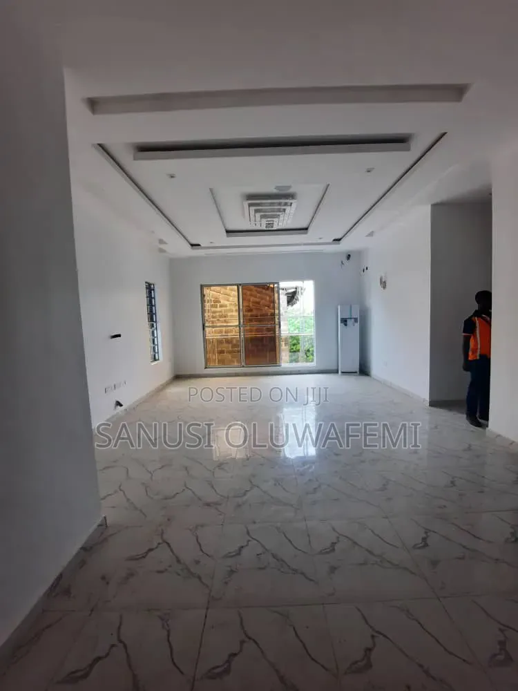3bdrm Block of Flats in Ikeja GRA for rent in Ikeja GRA