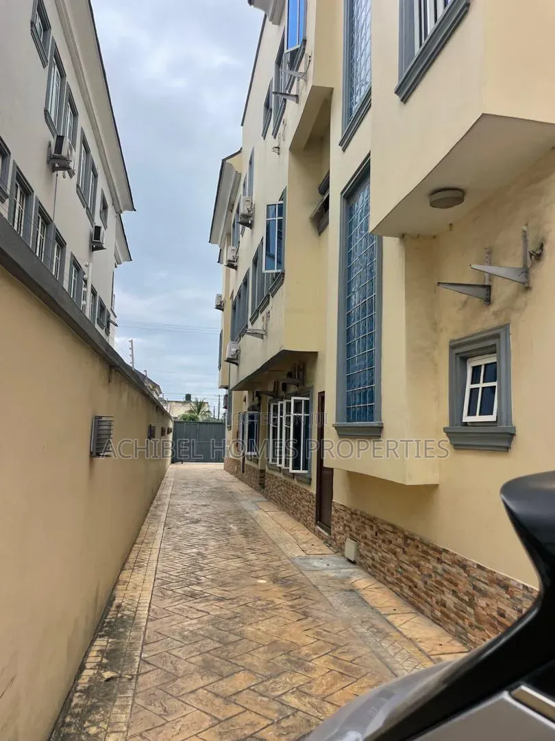 5bdrm Townhouse / Terrace in Marwa, Lekki Phase 1 for rent in Lekki Phase 1