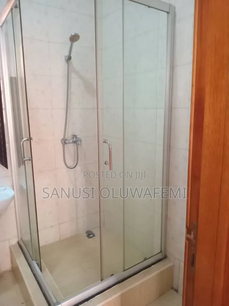 3bdrm Block of Flats in Ikeja GRA for rent in Ikeja GRA
