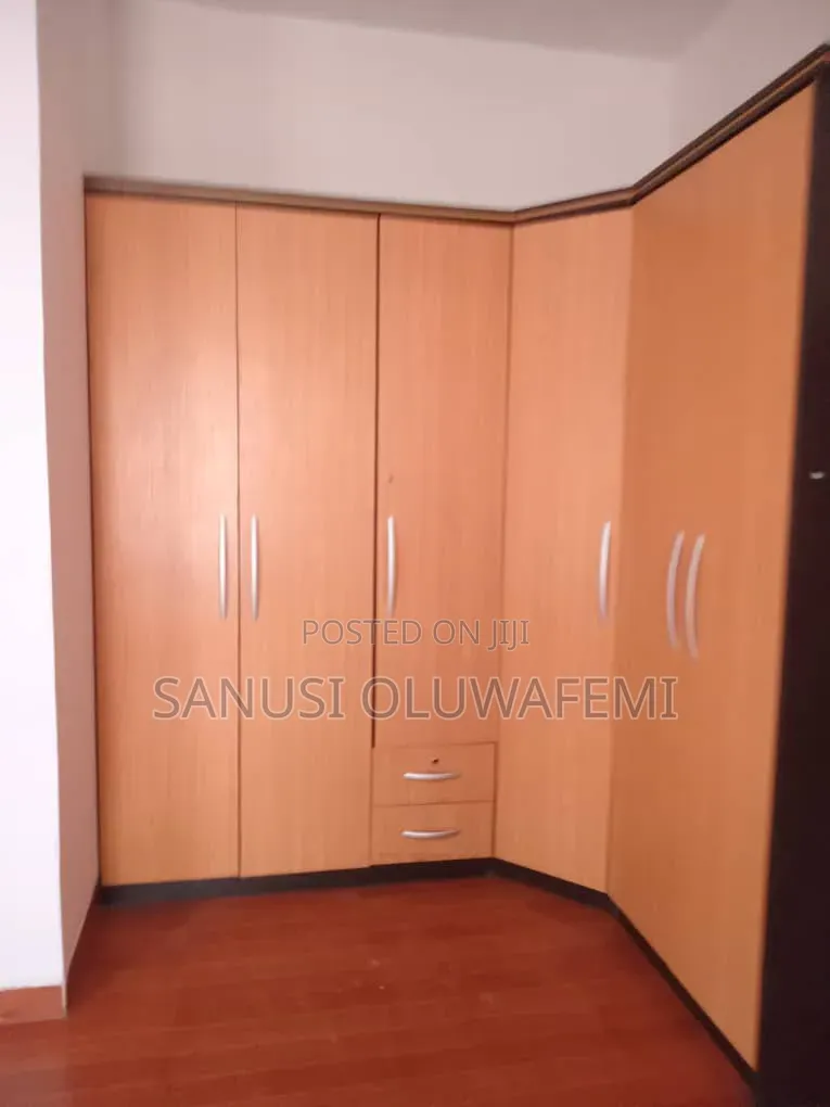 3bdrm Block of Flats in Ikeja GRA for rent in Ikeja GRA