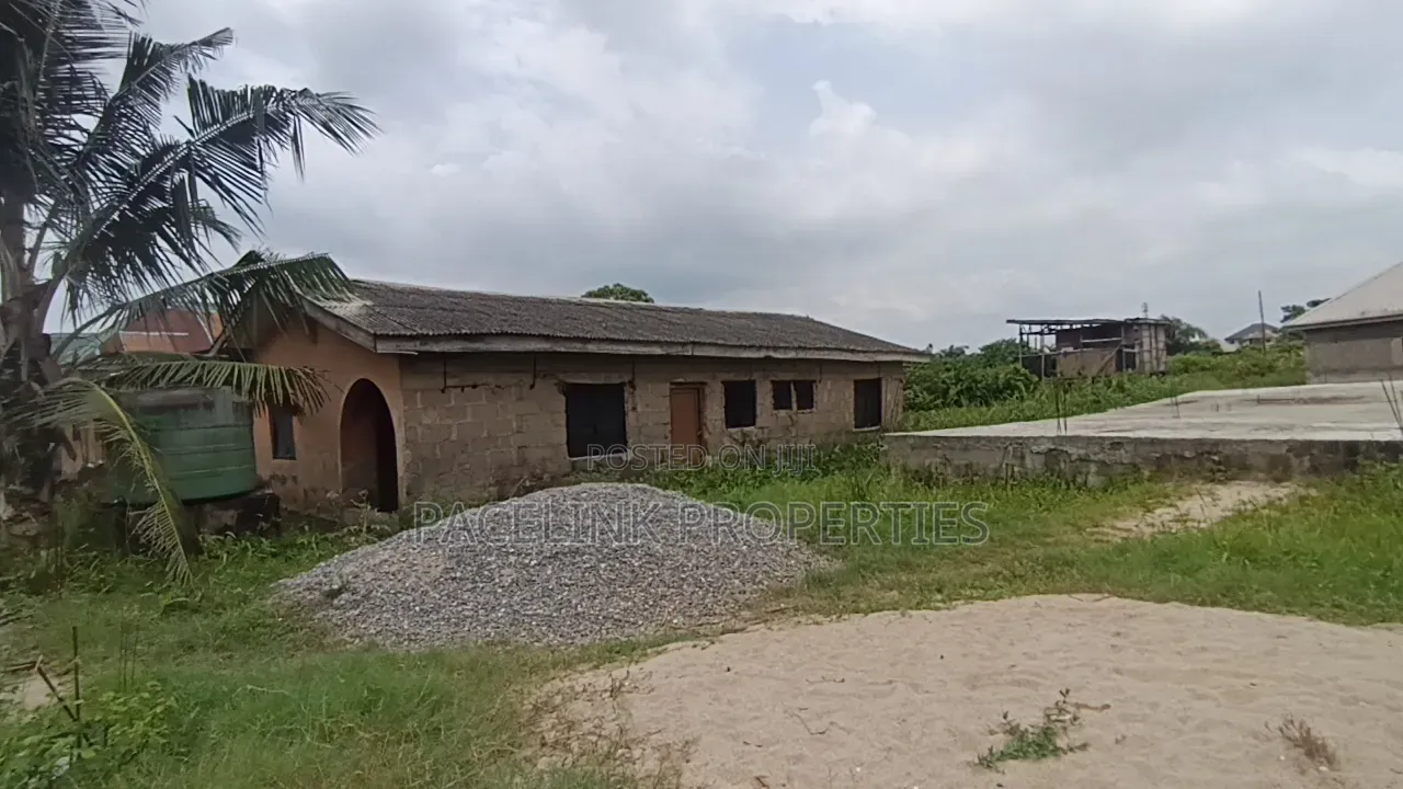 Half Plot of Land in Igando / Ikotun/Igando