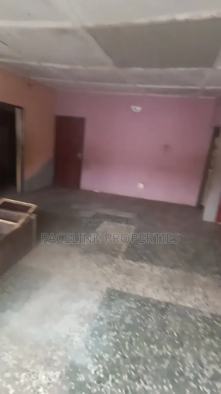 3bdrm Apartment in Alimosho, Iyana Ipaja for rent in Iyana Ipaja