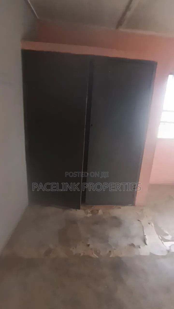 3bdrm Apartment in Alimosho, Iyana Ipaja for rent in Iyana Ipaja