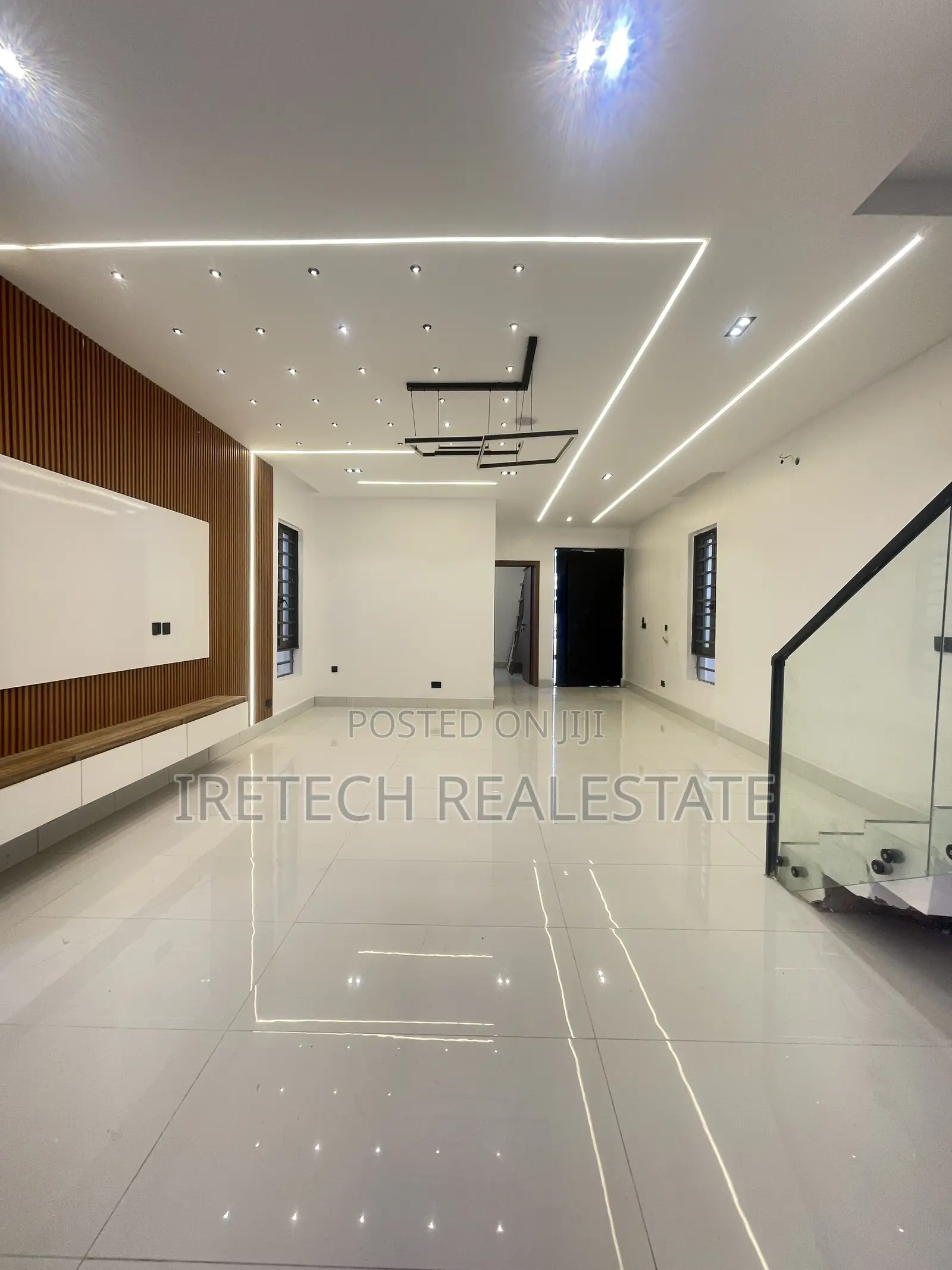 4bdrm Duplex in Ajah In A Code To for sale in Ado / Ajah
