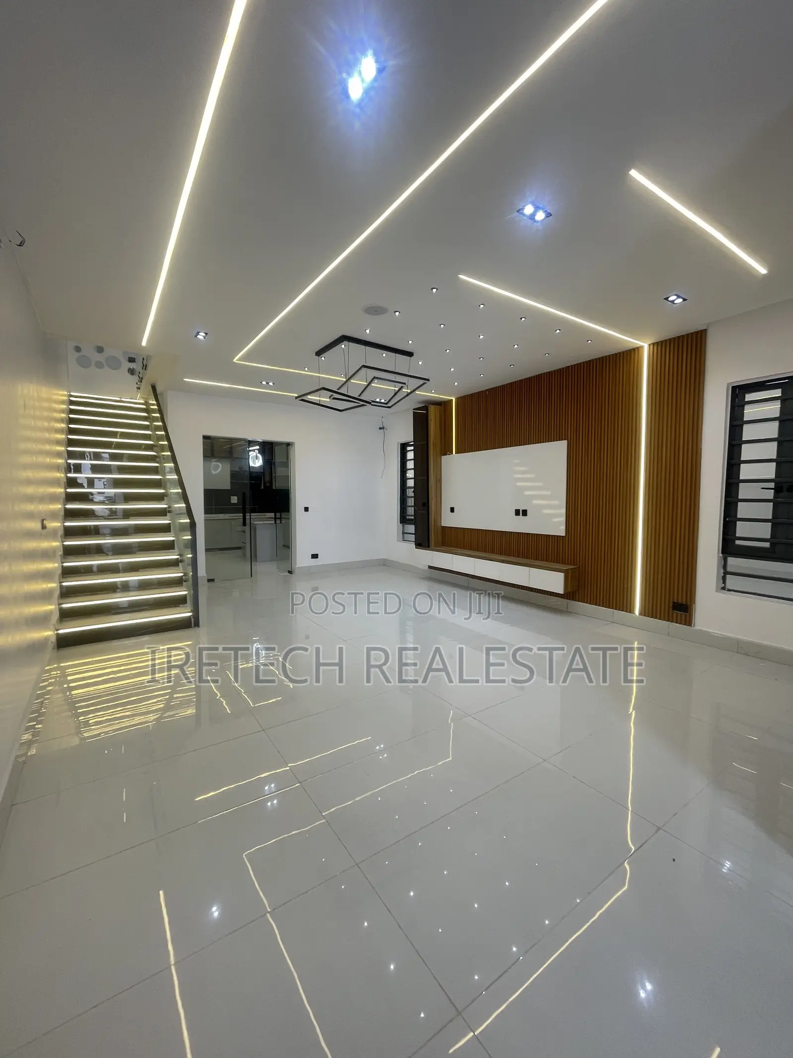 4bdrm Duplex in Ajah In A Code To for sale in Ado / Ajah