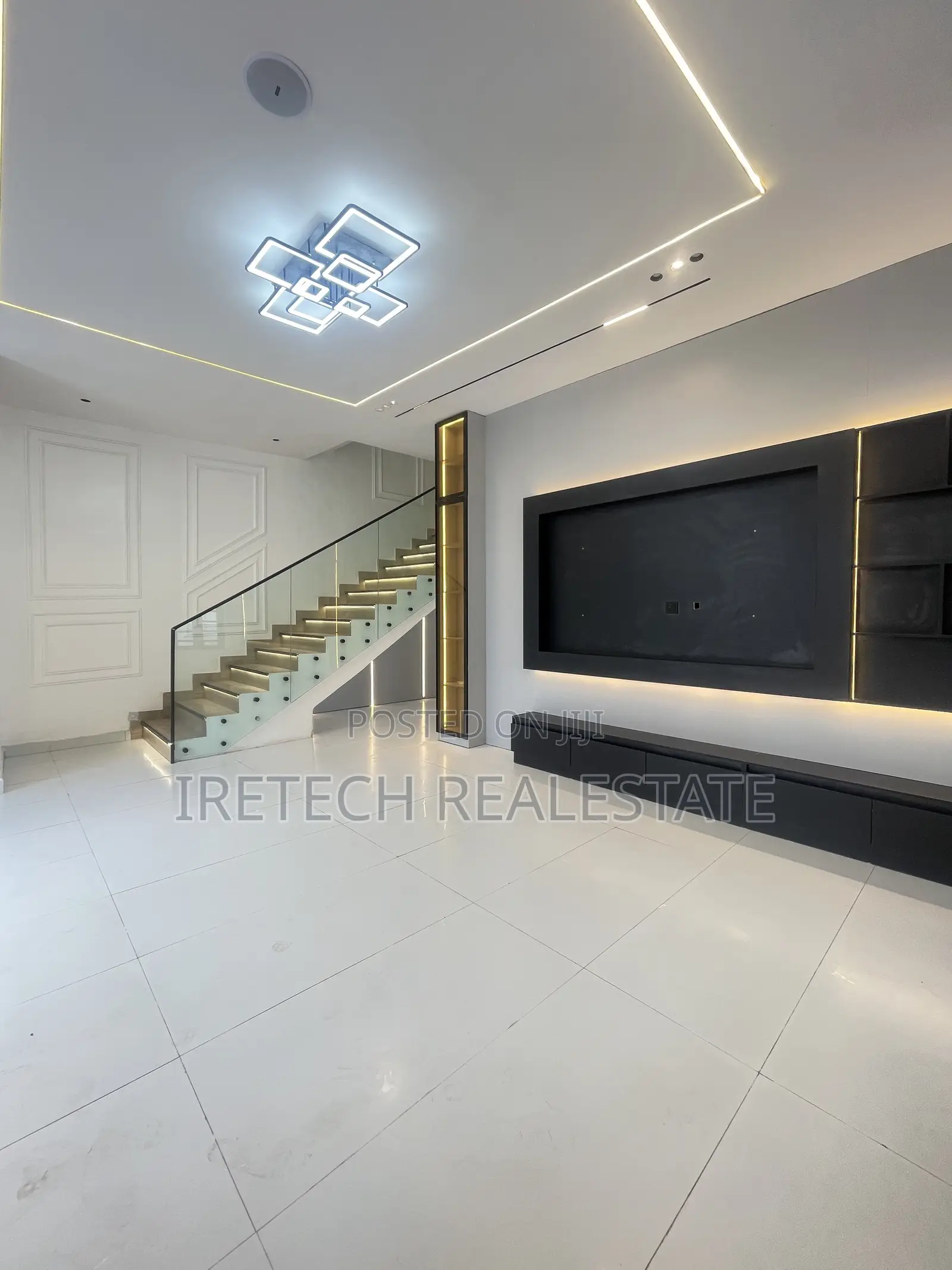 4bdrm Duplex in Ajah In A Gated for sale in Ado / Ajah