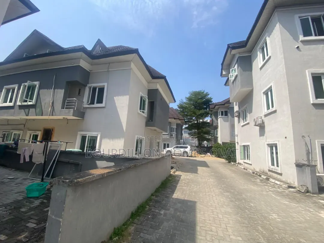 4bdrm Duplex in Ikate Lekki Lagos for rent in Ikate