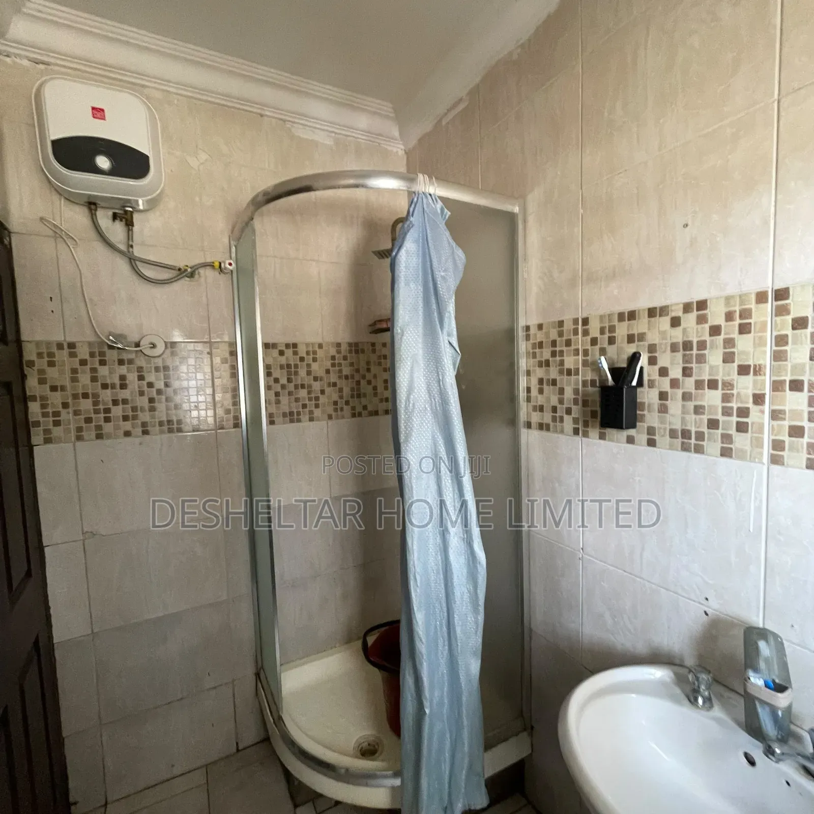 1bdrm Shared Apartment in Southern View Estate, Chevron for rent in Chevron