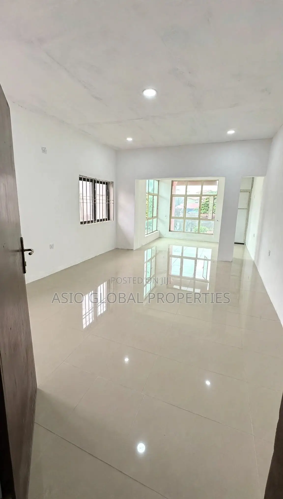 Newly Built Commercial Space in Lekki Phase 1 for Lease in Lekki Phase 1