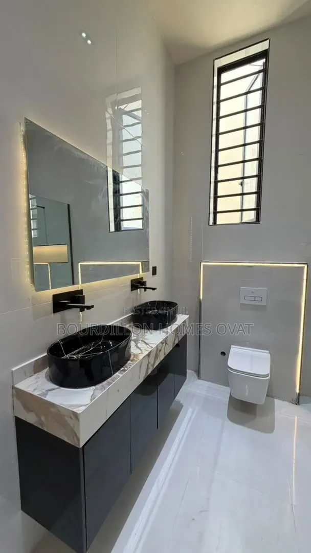 5bdrm Duplex in Orchid Lekki Lagos for sale in Lekki Expressway