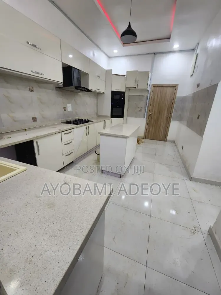 1bdrm Apartment in Ikota Villa for rent in Ikota