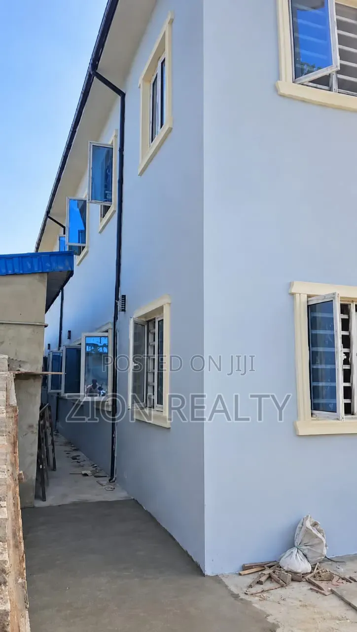 Mini Flat in Off Mobil Estate, Ilaje / Lekki for rent in Ilaje / Lekki