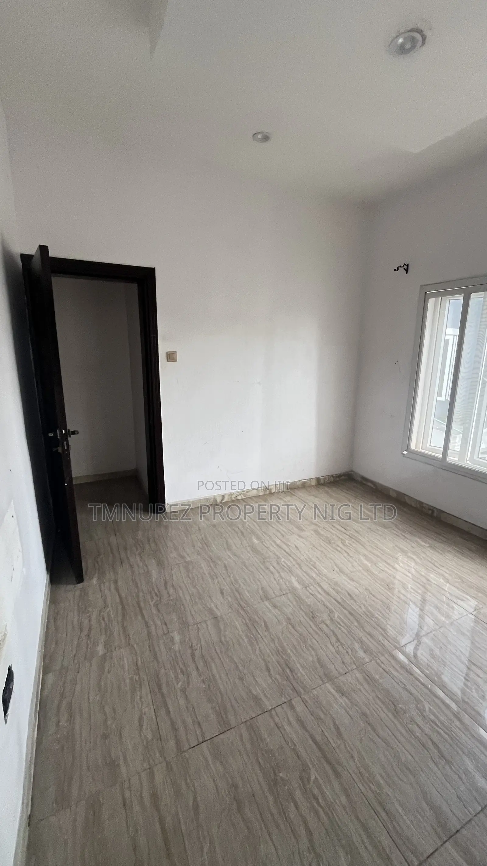 2bdrm Apartment in Good Mini Court At for rent in Chevron