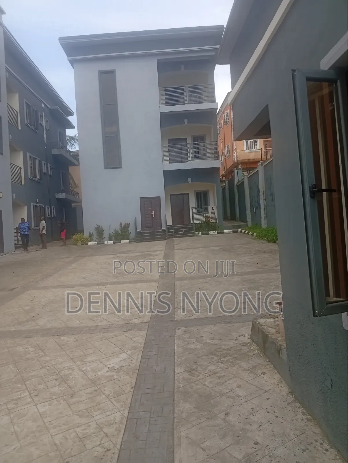 2bdrm Block of Flats in Parliamentary, Calabar for sale in Calabar