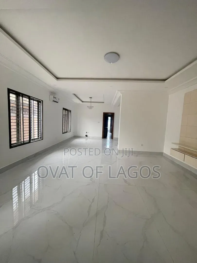 5bdrm Duplex in Banana Island for rent in Banana Island