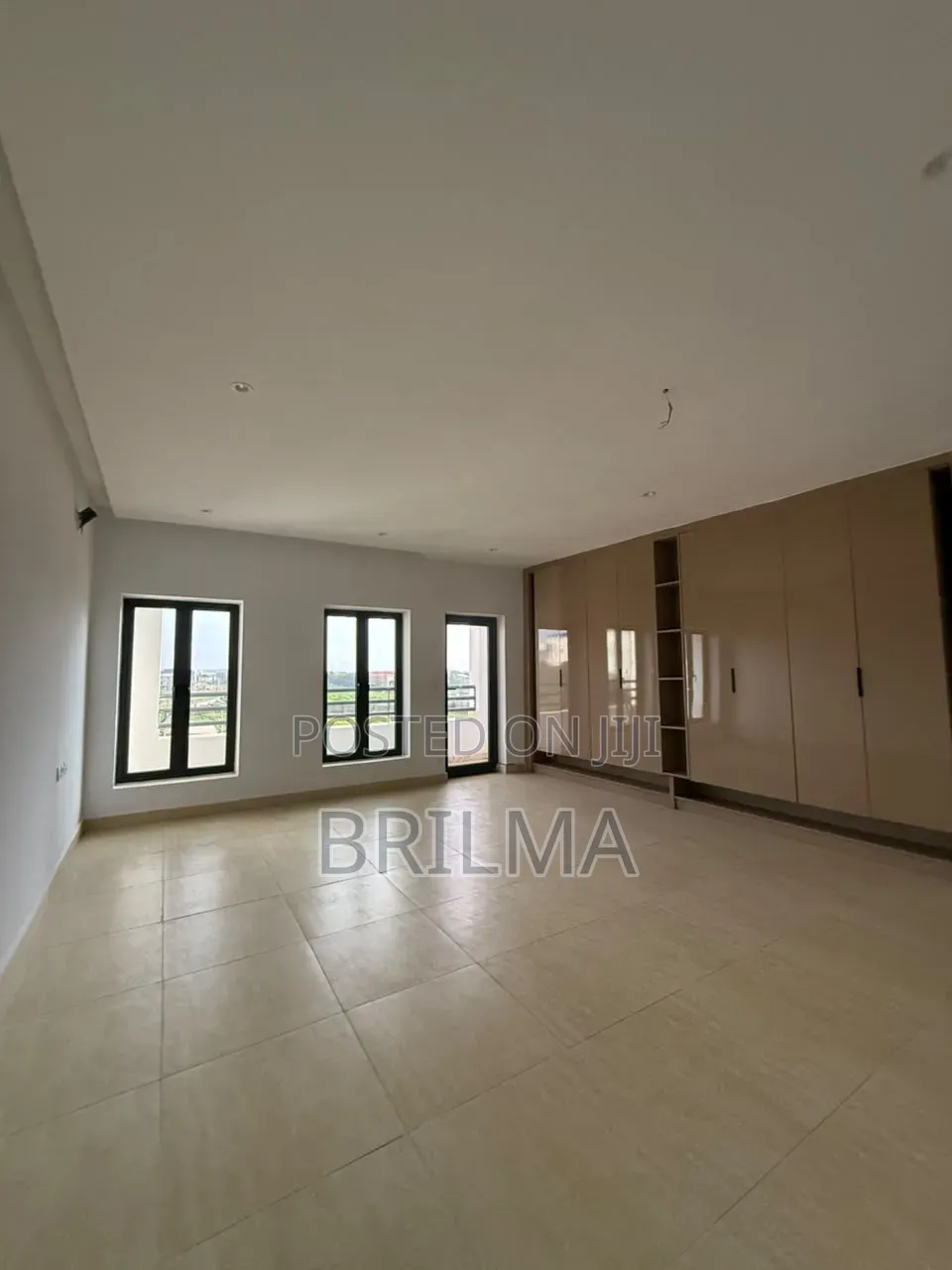 4bdrm Duplex in Jahi for sale in Jahi