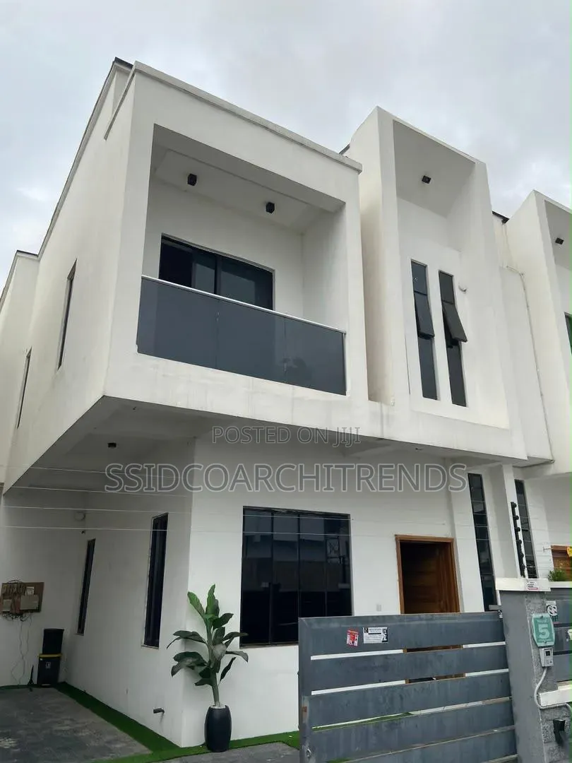 4bdrm Duplex in Call To Access, Ikota for rent in Ikota