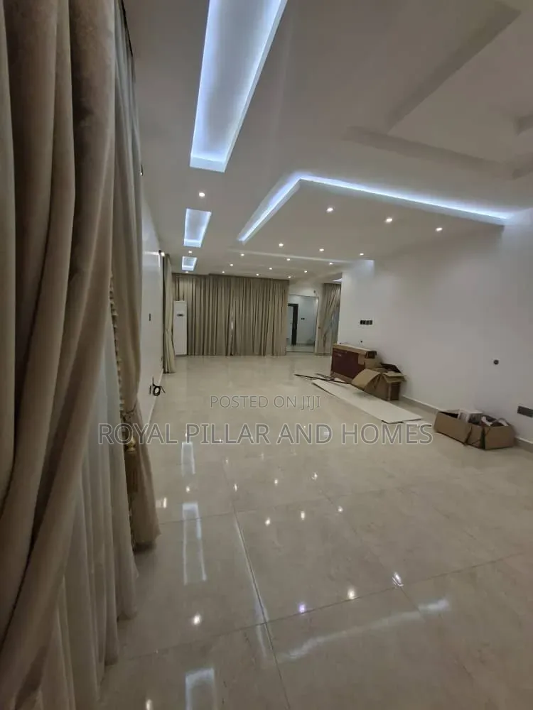 6bdrm Duplex in Mabuchi Estate, Mabushi for rent in Mabushi