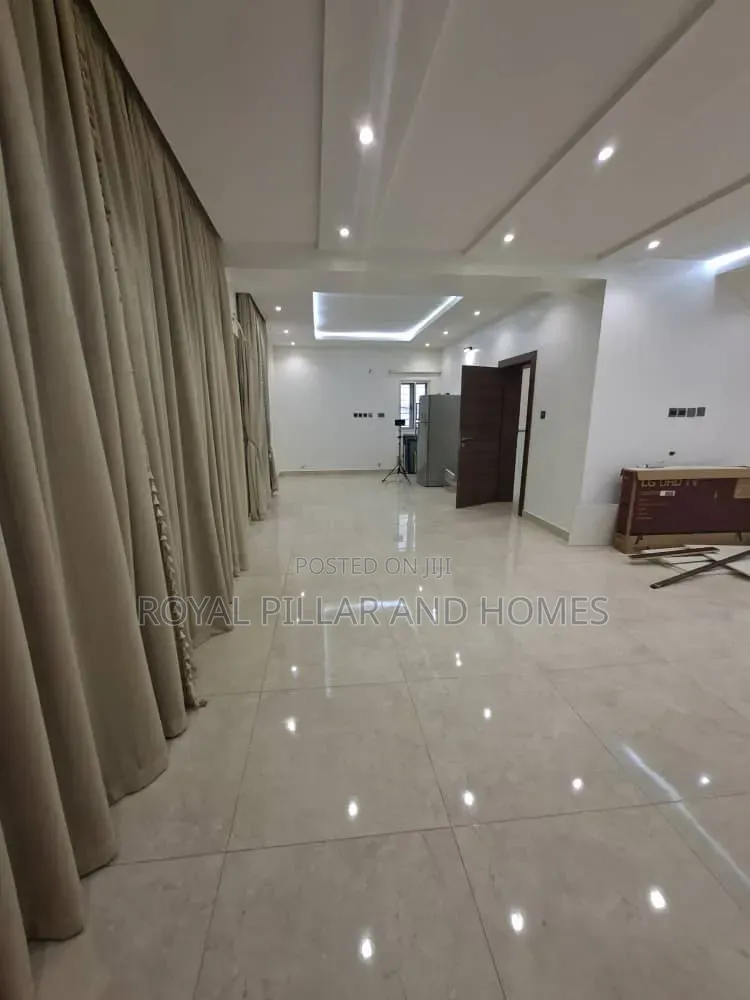 6bdrm Duplex in Mabuchi Estate, Mabushi for rent in Mabushi