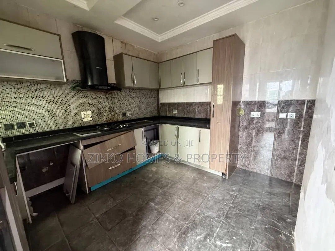 3bdrm Townhouse / Terrace in Horizon 1, Lekki Phase 1 for rent in Lekki Phase 1