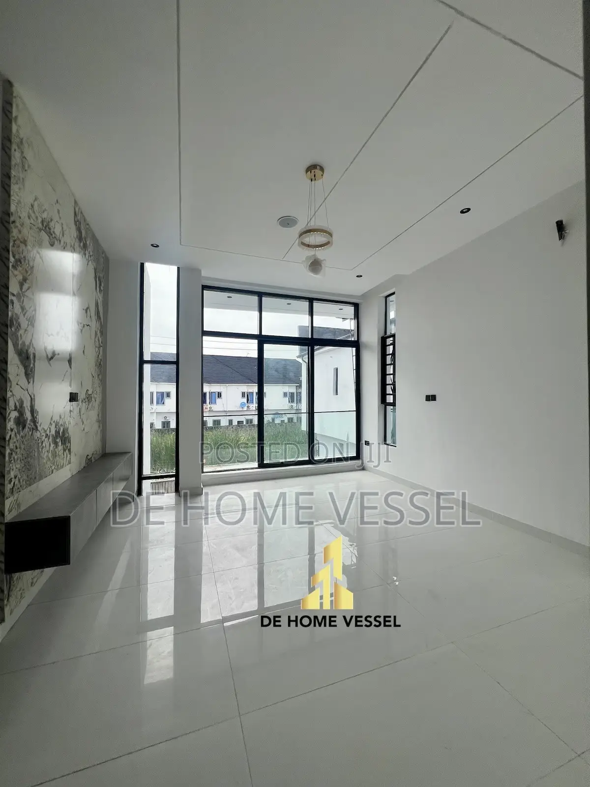 4bdrm Duplex in Ikota for sale in Ikota