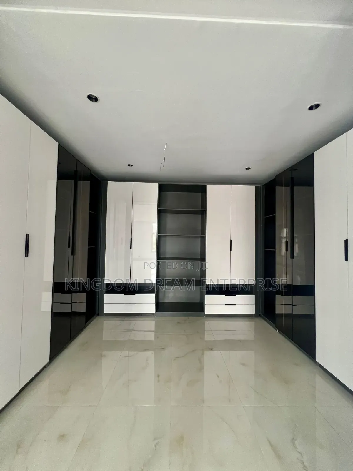 5bdrm Duplex in Old Ikoyi Lagos for sale in Old Ikoyi