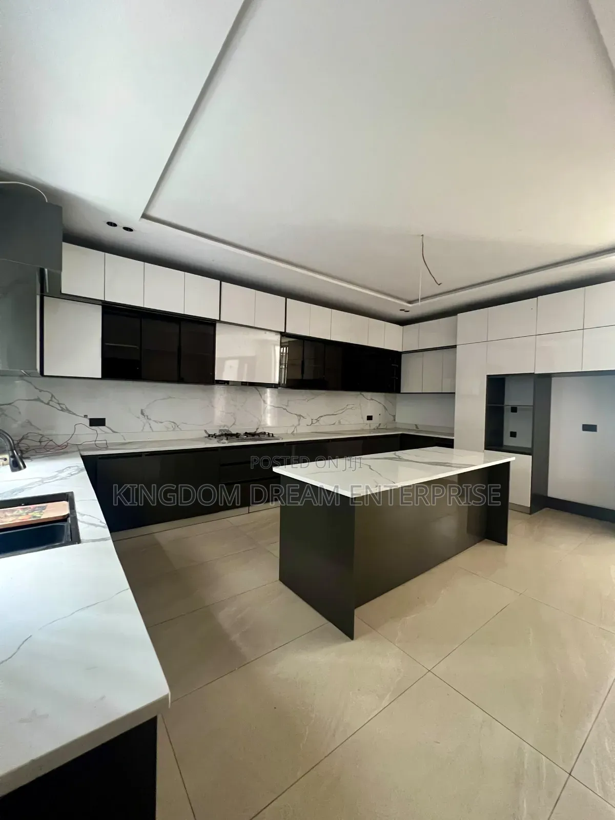 5bdrm Duplex in Old Ikoyi Lagos for sale in Old Ikoyi