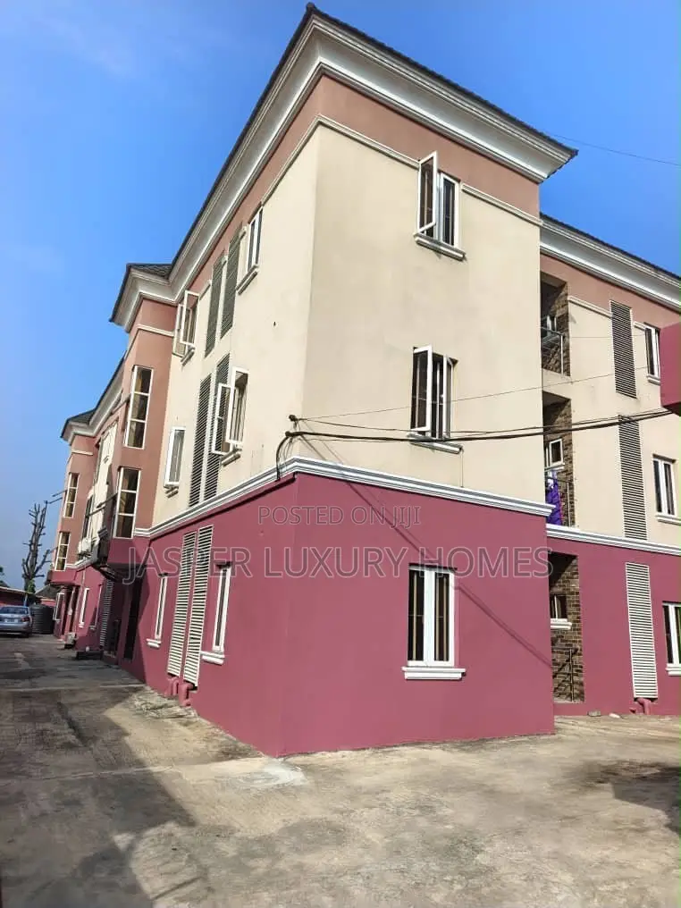 3bdrm Apartment in Ogudu for rent in Ogudu