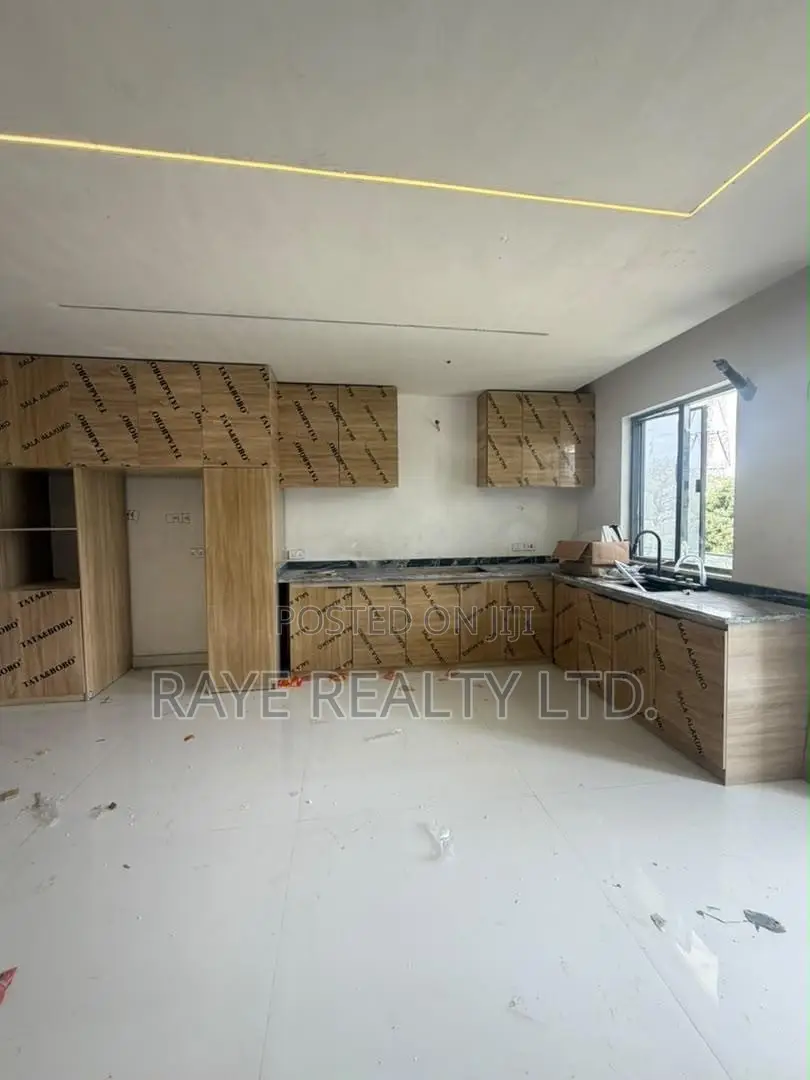 2bdrm Apartment in Victoria Island for sale in Victoria Island