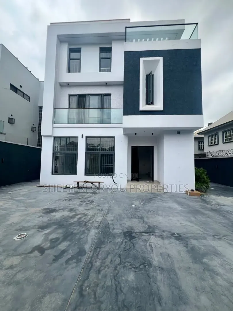 5bdrm Duplex in Old Ikoyi for sale in Old Ikoyi