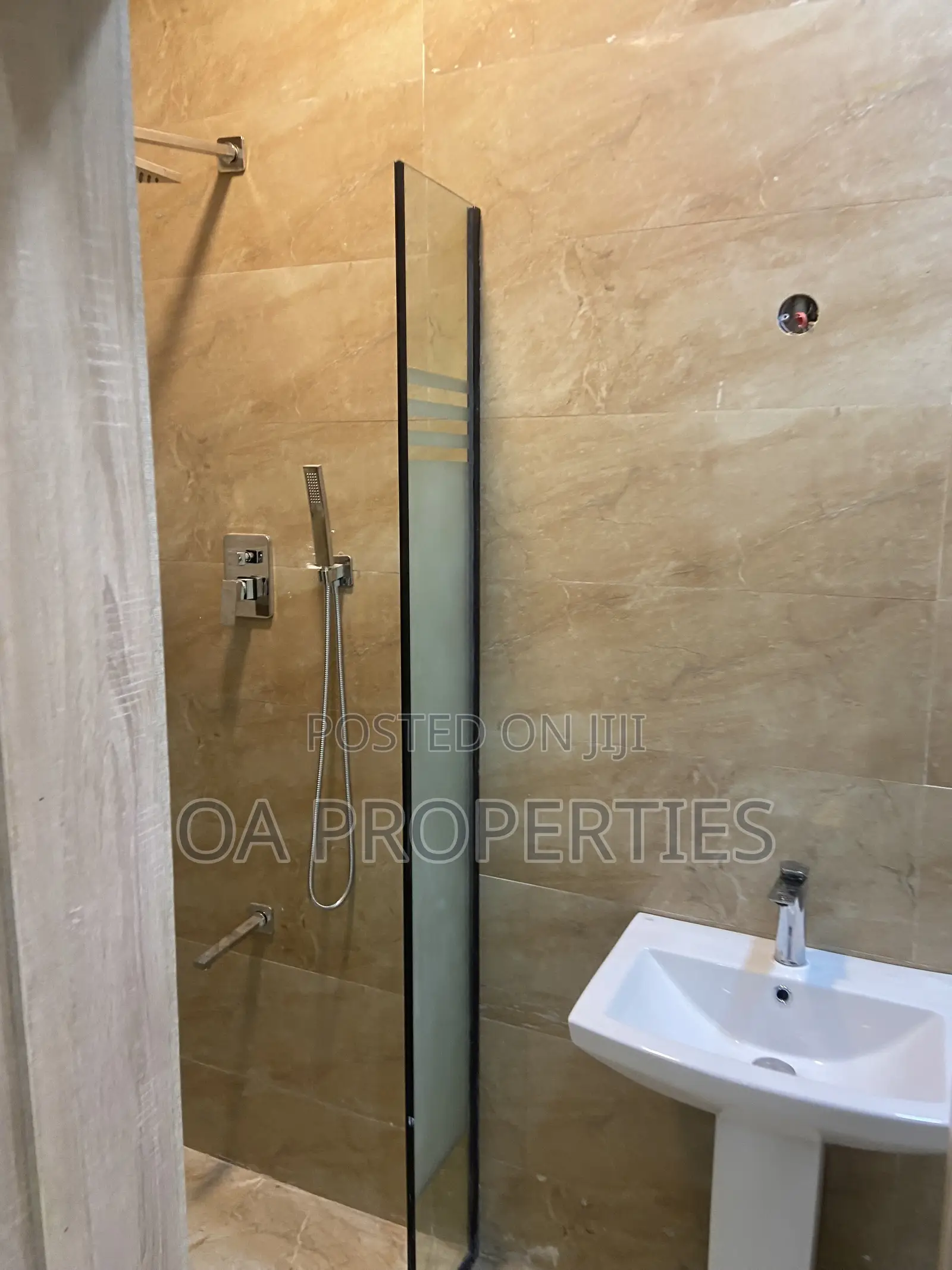 4bdrm Townhouse / Terrace in Old Bodija Estate, for rent in Old Bodija