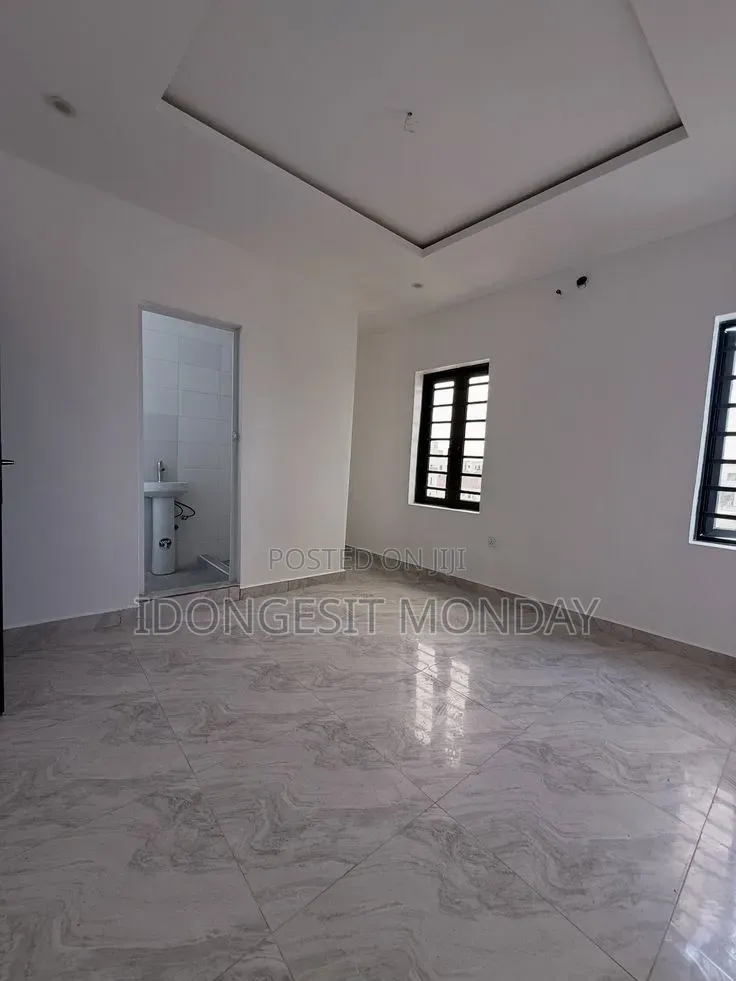 2bdrm Apartment in County Gardens, Port-Harcourt for rent in Port-Harcourt