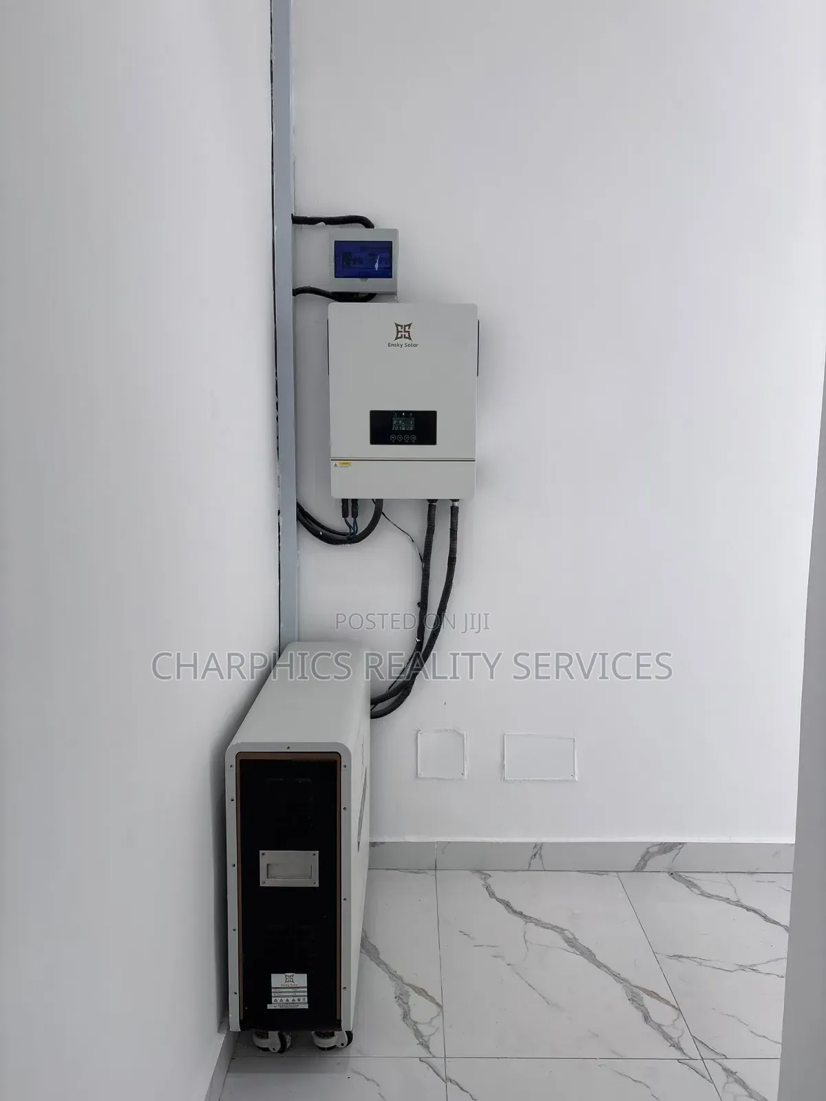5bdrm Duplex in Chevron for sale in Chevron
