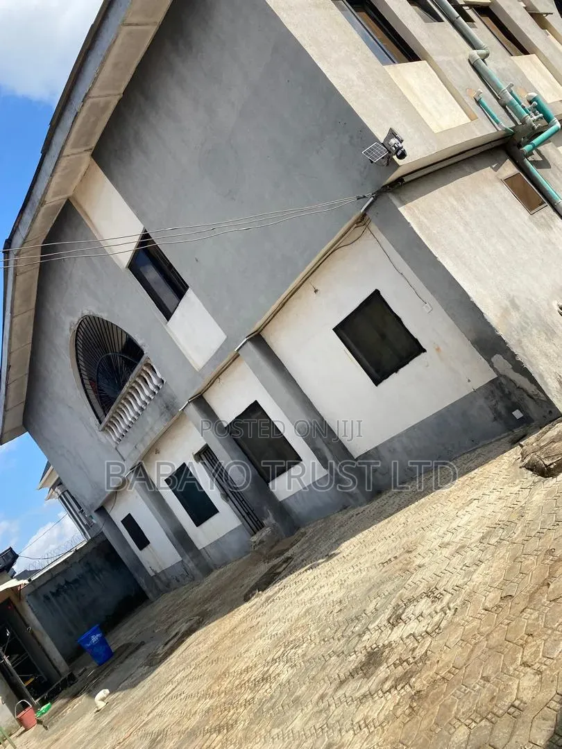 10bdrm Block of Flats in Igando / Ikotun/Igando for sale in Igando / Ikotun/Igando