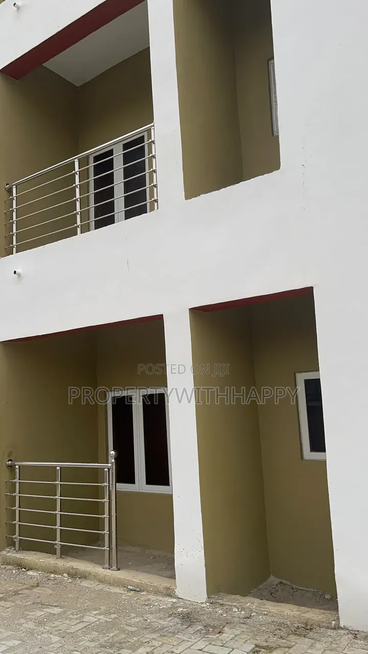 3bdrm Block of Flats in Kaura for sale in Kaura