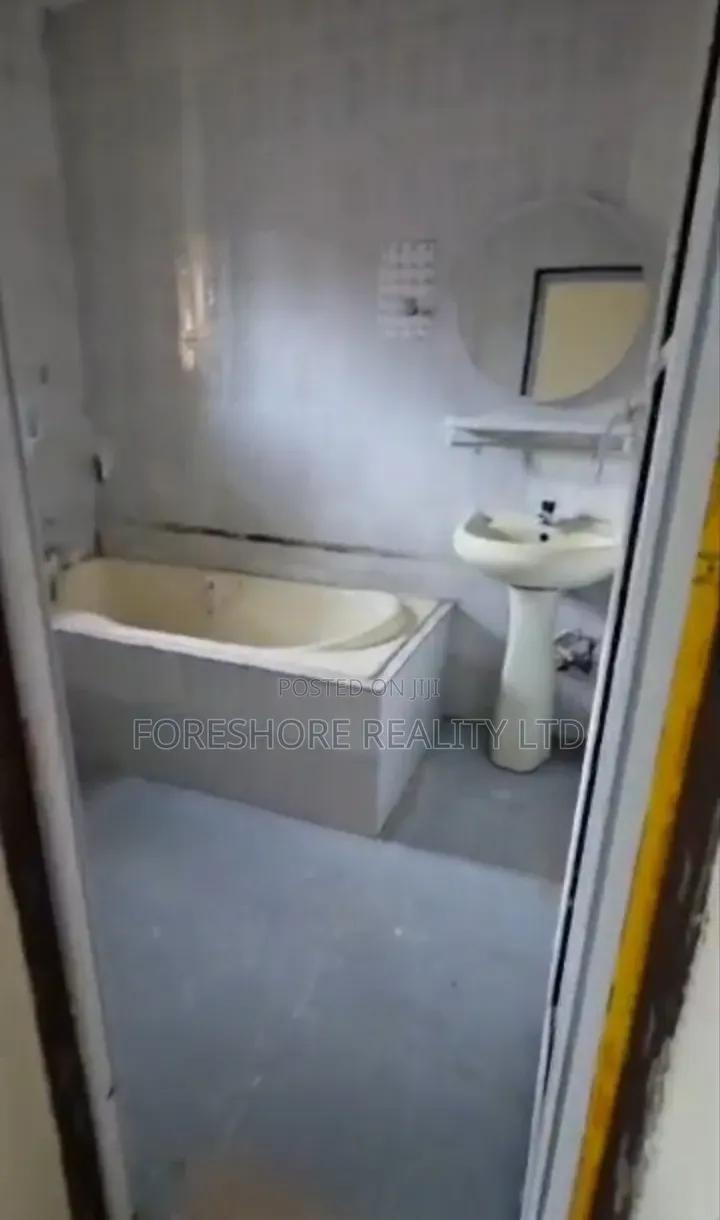 4bdrm Duplex in Magodo Brooks, GRA Phase 2 Shangisha for rent in GRA Phase 2 Shangisha