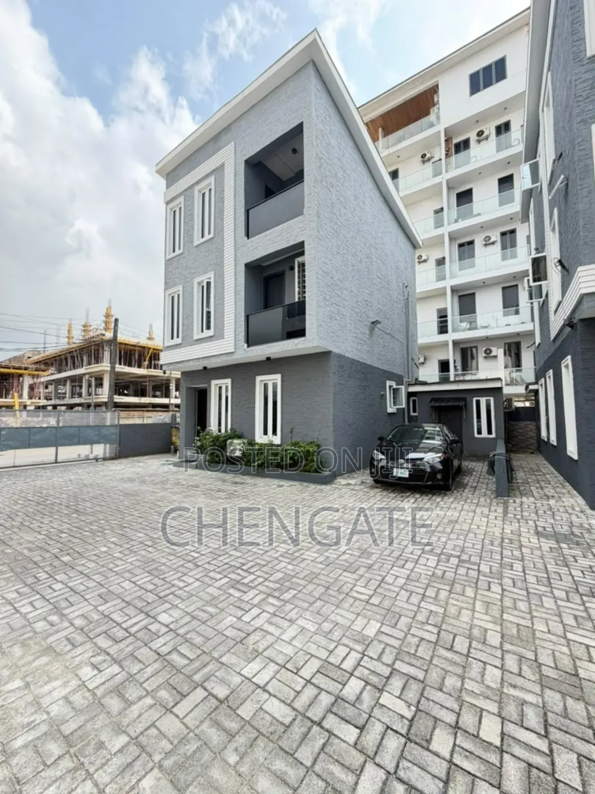 5bdrm Duplex in Lekki for sale in Lekki
