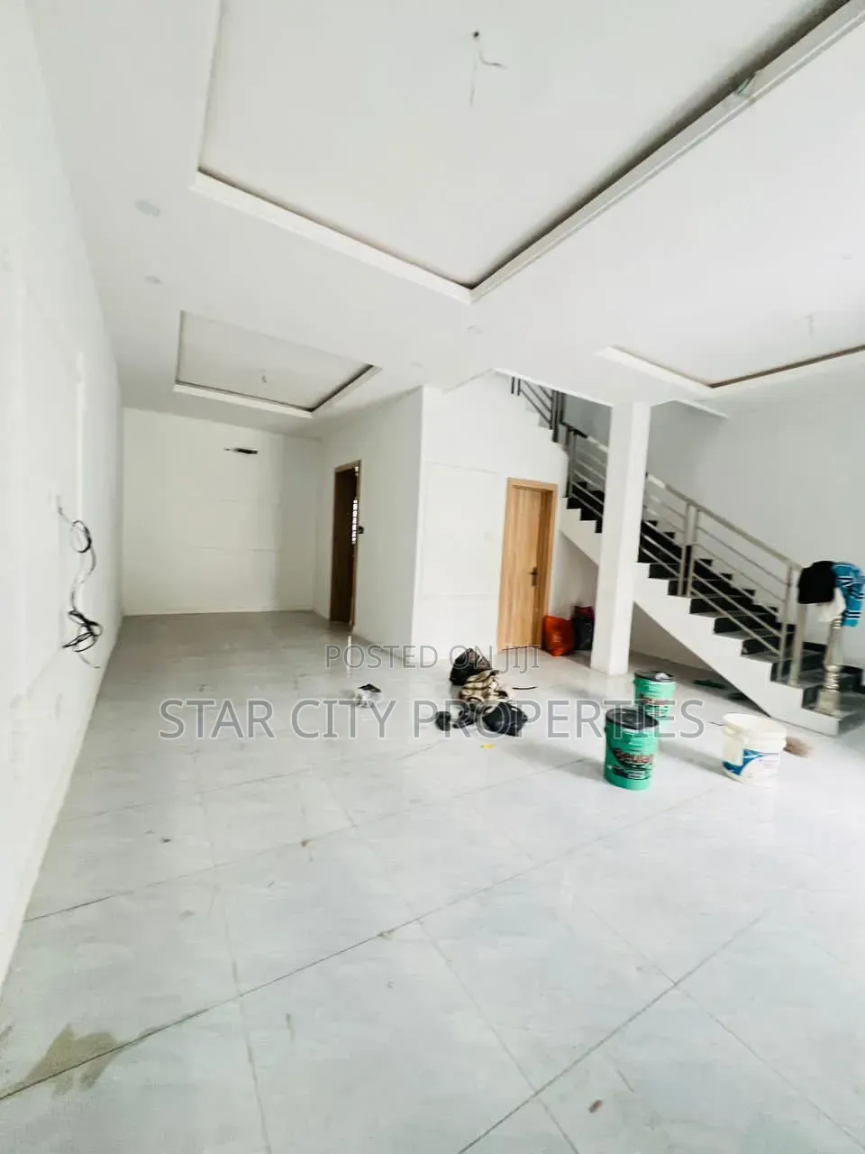 4bdrm Duplex in Mende Maryland for sale in Mende