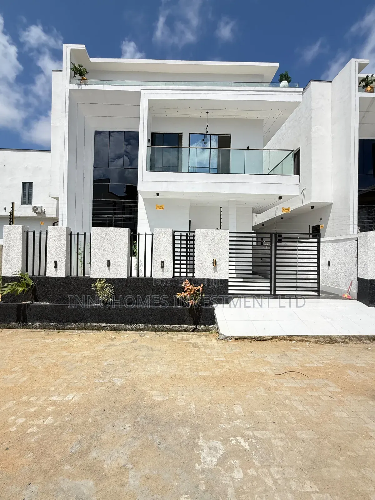 4bdrm Duplex in VGC / Ajah for sale in VGC / Ajah
