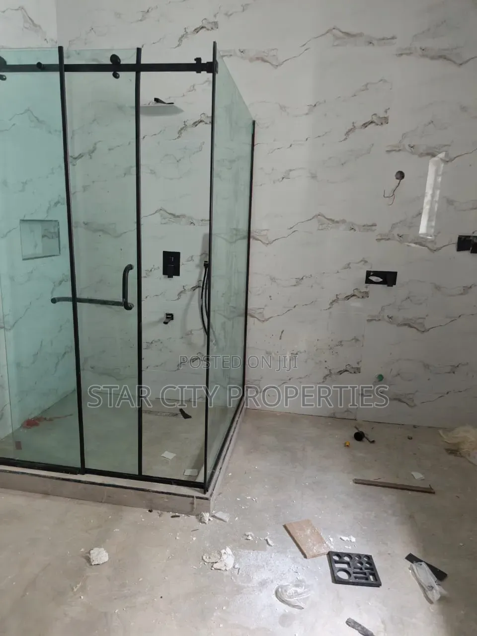 5bdrm Duplex in Omole Phase 1 for sale in Omole Phase 1