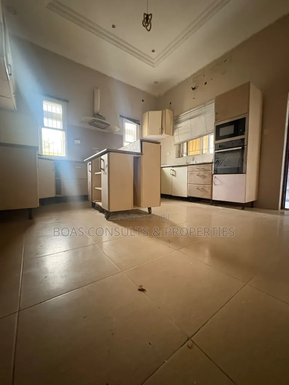 5bdrm Duplex in Lekki County, Ikota for rent in Ikota