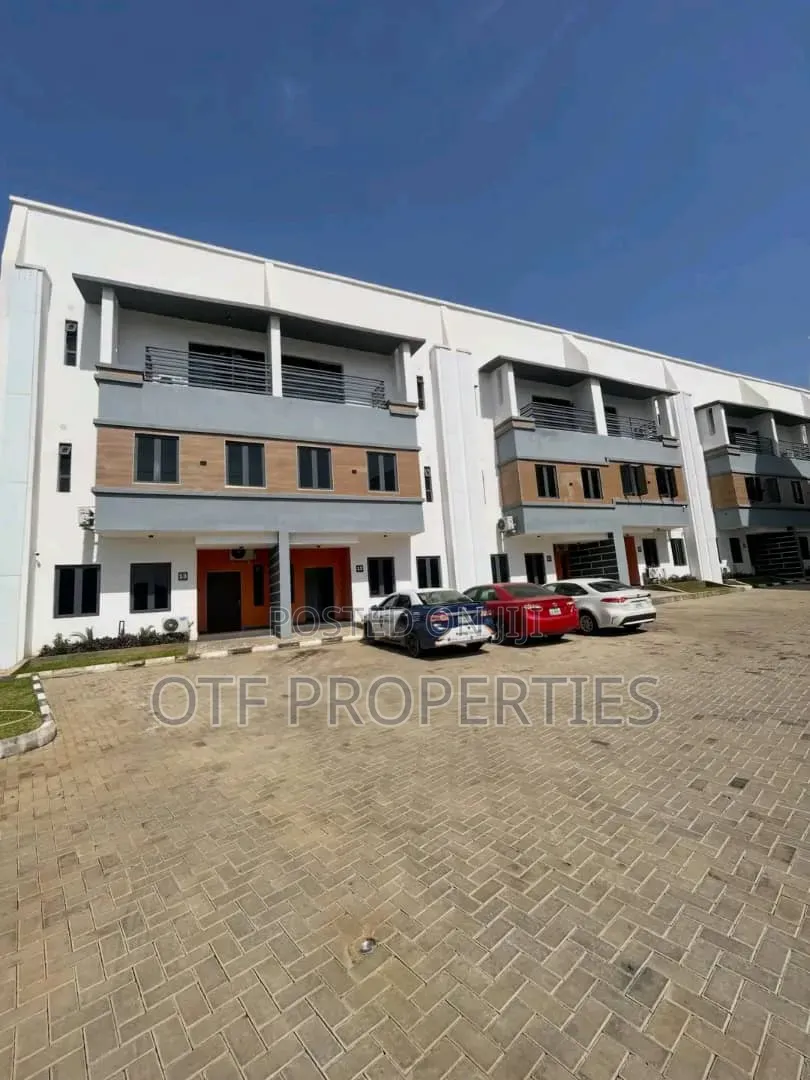 4bdrm Duplex in Wuye for rent in Wuye