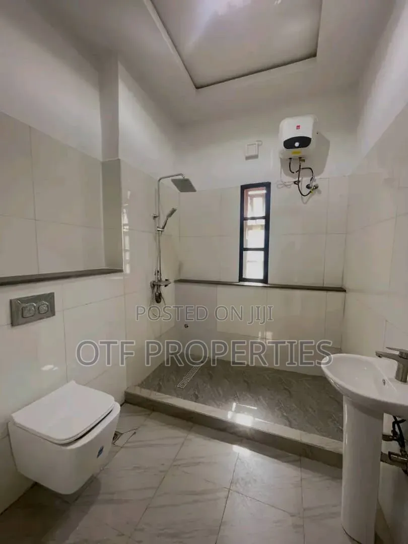 4bdrm Duplex in Wuye for rent in Wuye