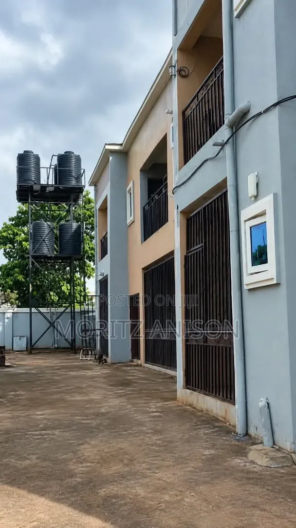 2bdrm Block of Flats in New Society,Emene., Enugu for sale in Enugu