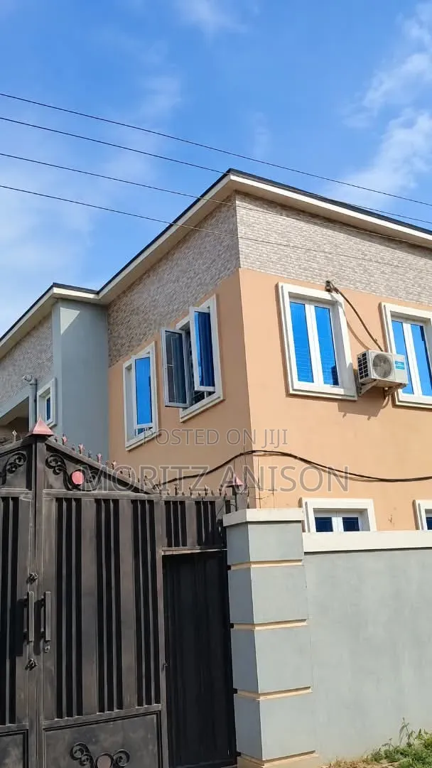 2bdrm Block of Flats in New Society,Emene., Enugu for sale in Enugu