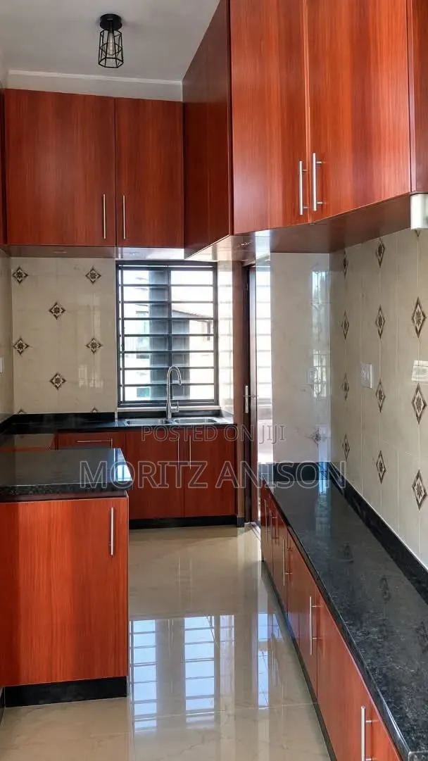 4bdrm Duplex in Behind Igwe Nnaji, Enugu for sale in Enugu