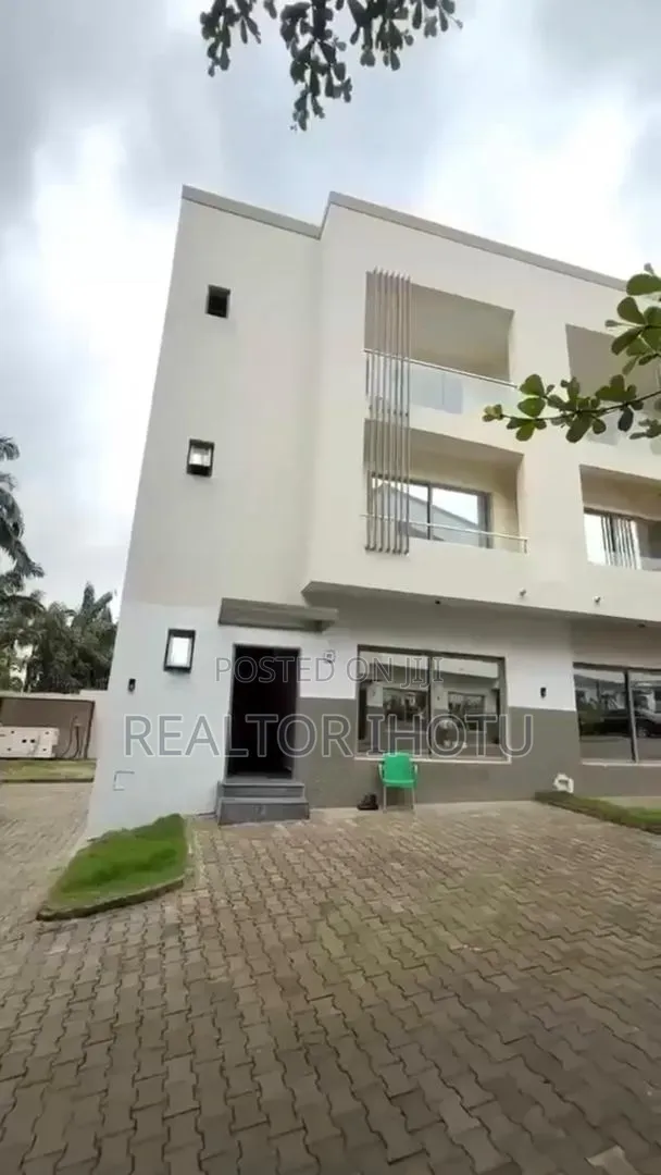5bdrm Duplex in Maitama for sale in Maitama