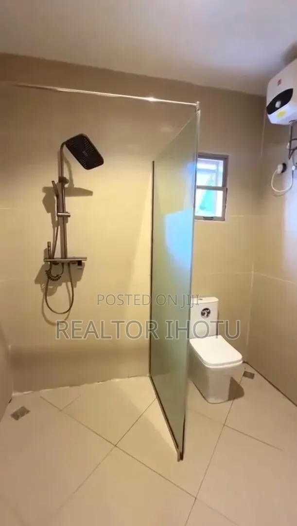 5bdrm Duplex in Maitama for sale in Maitama